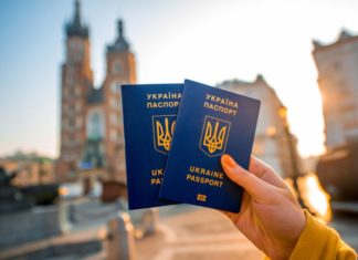 За три місяці безвізу у в’їзді до ЄС відмовили лише 61 українцю