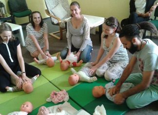 У Польщі запрошують до безкоштовної Школи пологів для мігранток