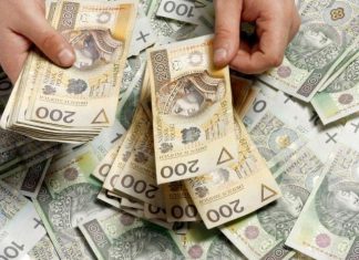 Іноземці витратили 12,4 млрд злотих у Польщі